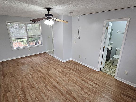3rd angle of living /sleeping area
