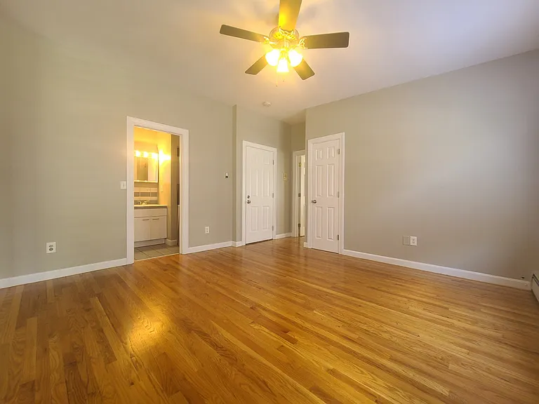9 Vinton St #1 — Photo 11