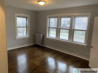 925 E Marquette Rd #1, Chicago, IL 60637