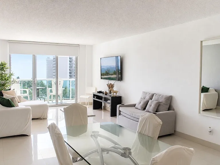 19370 Collins Ave #915 — Photo 6