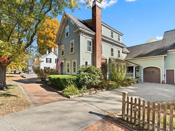 699 Middle Street #1, Portsmouth, NH 03801