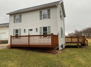 1505 S Rawleigh Ave, Freeport, IL 61032