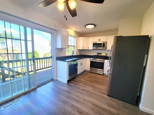 58 Waters Edge Dr #58, Ludlow, MA 01056