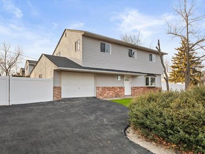 2 Ravenwood Drive, Kings Park, NY, 11754