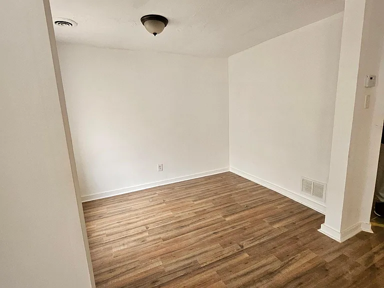 6639 S Perry Ave #2S — Photo 1
