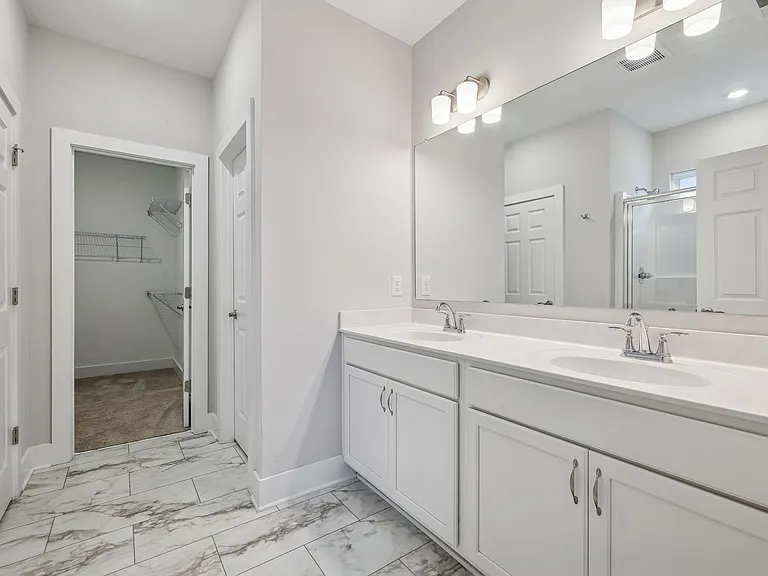 428 Triple Crown Cir — Photo 13