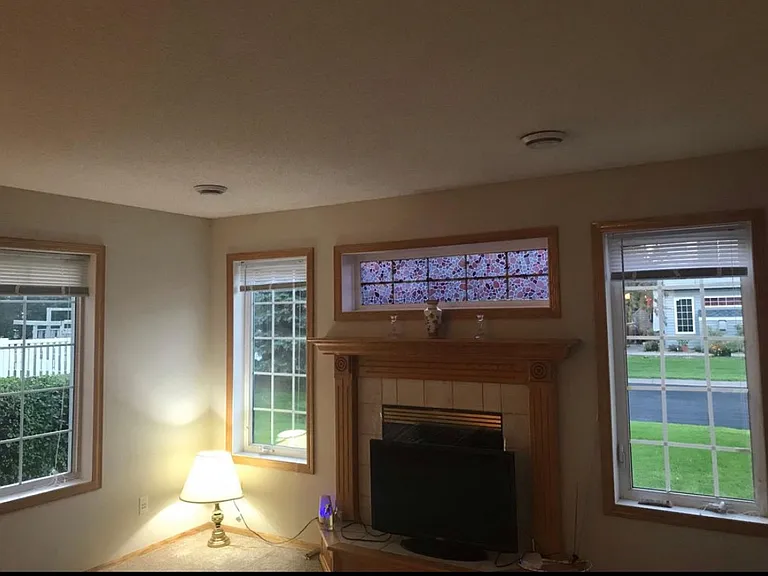11023 Douglas Ln N — Photo 4