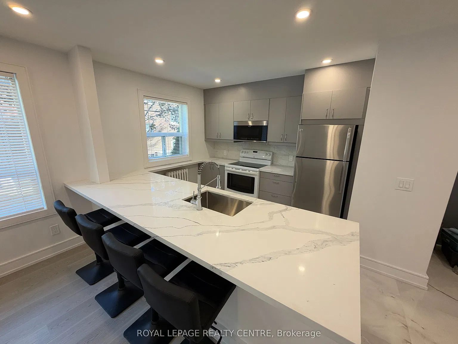 1 bed, $2,300 — Photo 2