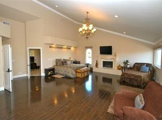 12494 E Presilla Rd, Camarillo, CA 93012