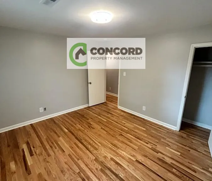 421 E Hendrix St #B — Photo 9