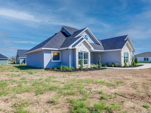 132 Flor Del Sol Rd, San Antonio, TX 78264
