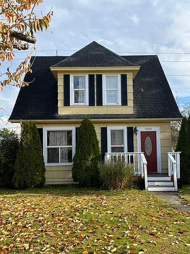 2211 Walnut St Photo 1