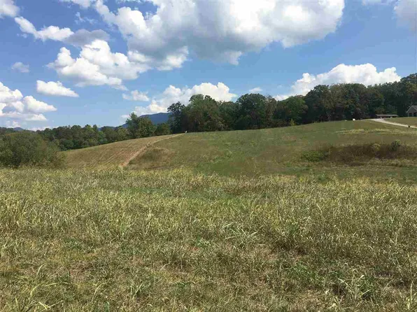 Denison Way, Sevierville, TN 37876