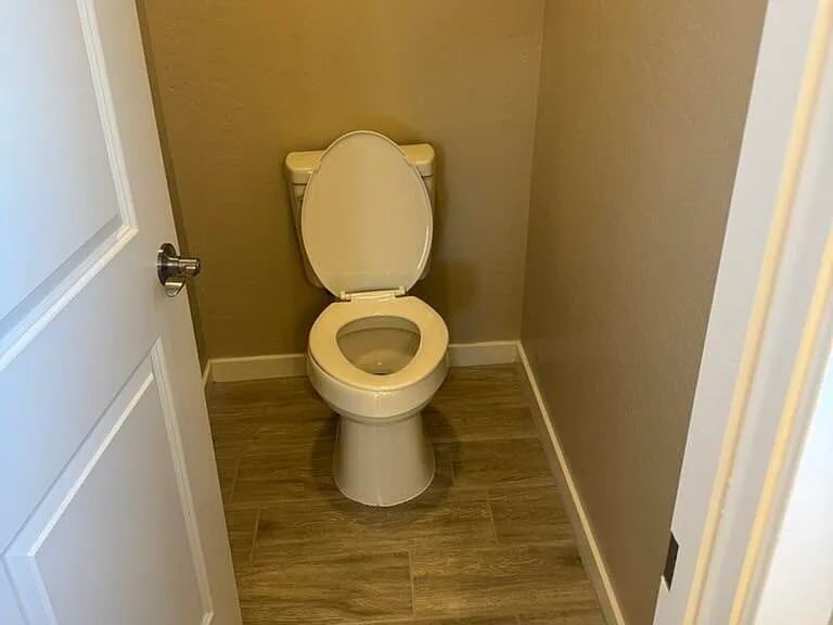 15235 S Country Club Dr — Photo 25
