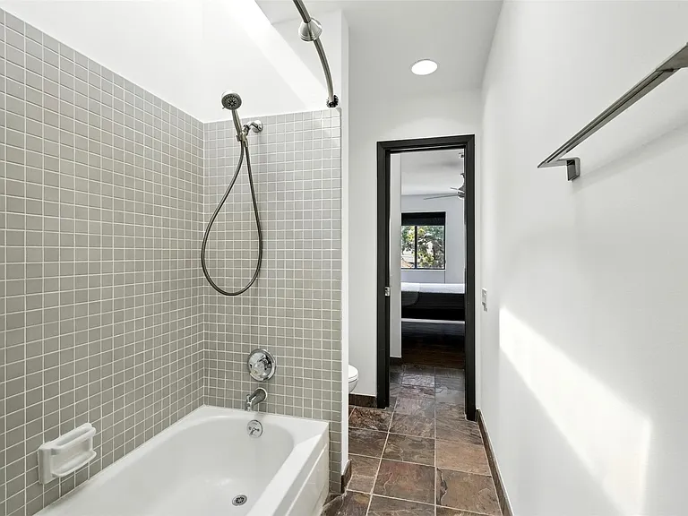2019 McClendon St — Photo 28
