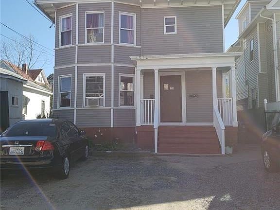3rd image of 28 Marlborough Ave