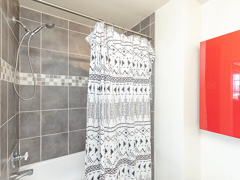 101 W Marshall St #44 — Photo 17