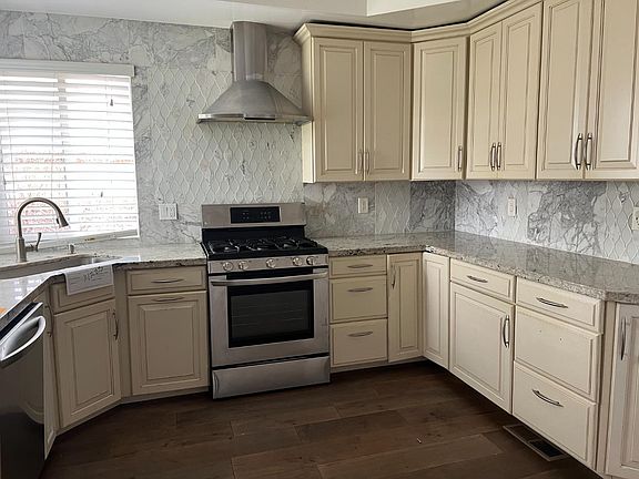 5th image of 6646 Beamer Way