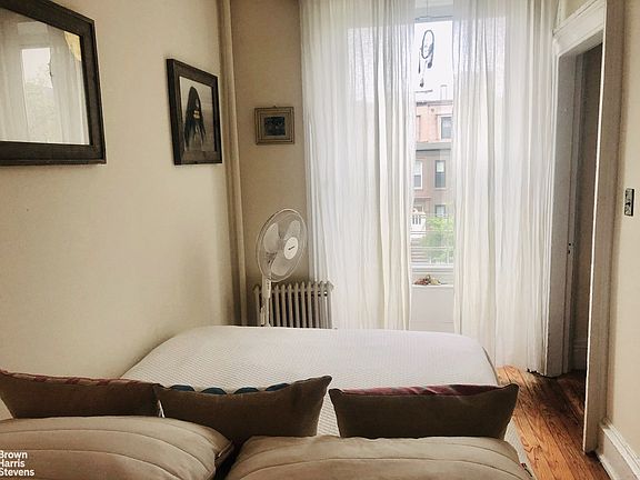 5th image of 124 2nd Pl APT 3