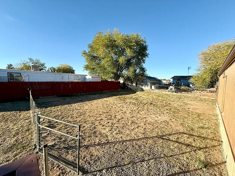 950 Tumbleweed Dr — Photo 11