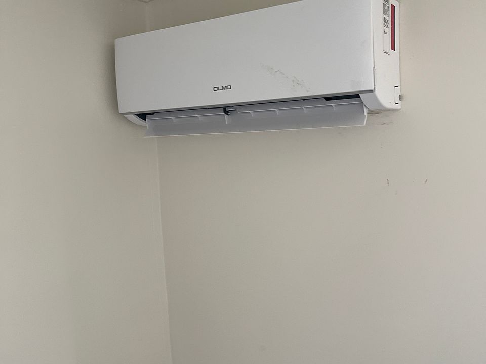 2nd image of 394 SW Saint Johns St APT 103
