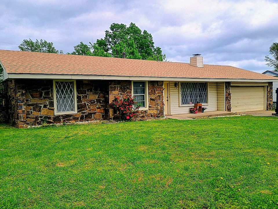 1st image of 1406 W Clint St