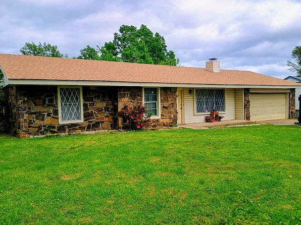 1406 W Clint St, Claremore, OK 74017