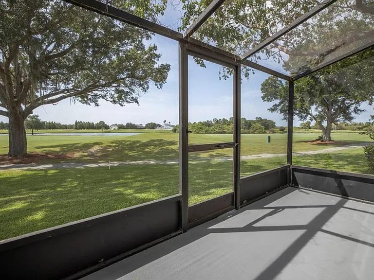 2049 Skimmer Ct W — Photo 26
