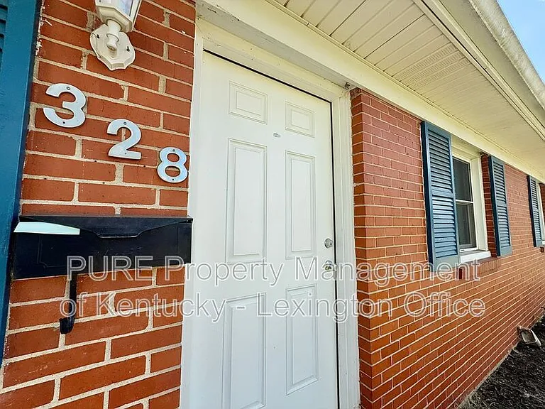328 Harvard Dr — Photo 4