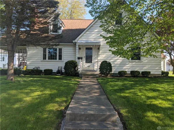 231 E Broadway St, Covington, OH 45318