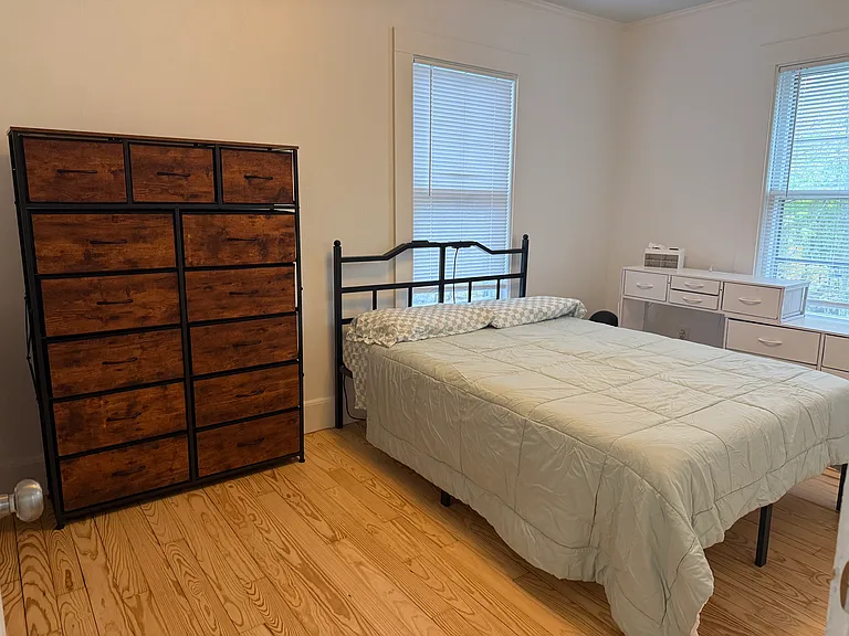 300 Bridge St #1 — Photo 14