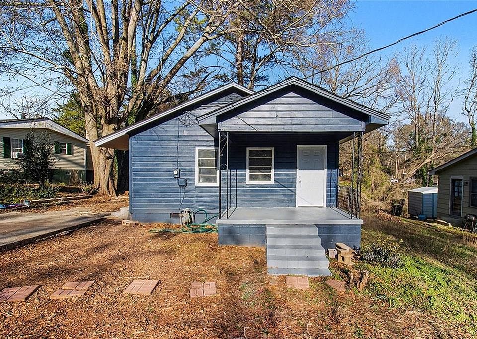 1st image of 305 Bonner St