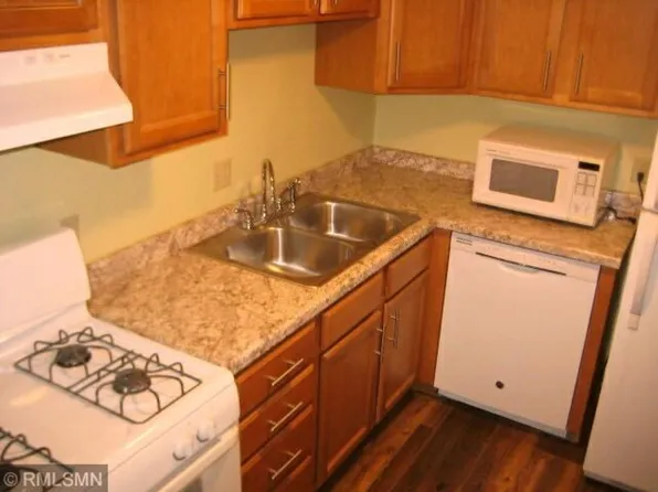 7292 72nd Ln N APT 239, Brooklyn Park, MN 55428