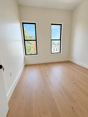 Bedroom, photo 2