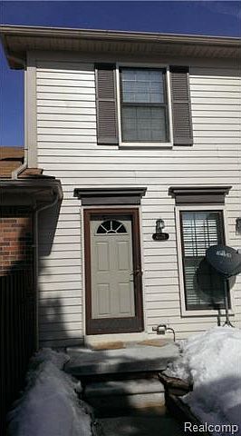 1st image of 41175 Southwind Dr
