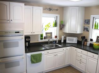 905 Vanderpool Dr, Troy, MI 48083