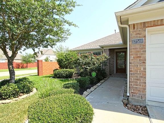4th image of 17510 Haywood Oaks Dr