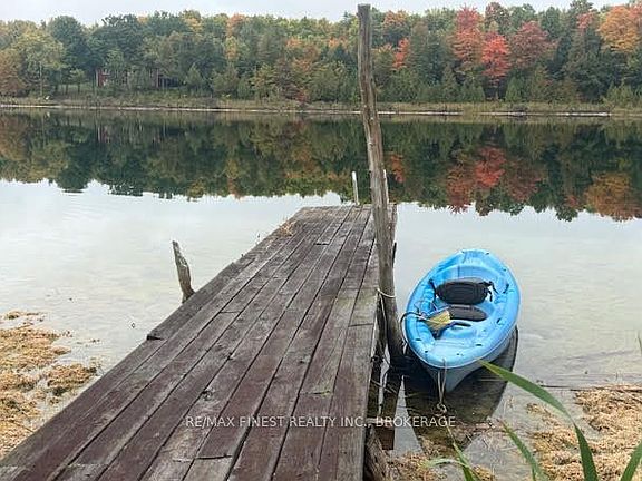 3rd image of 4868 Battersea Rd