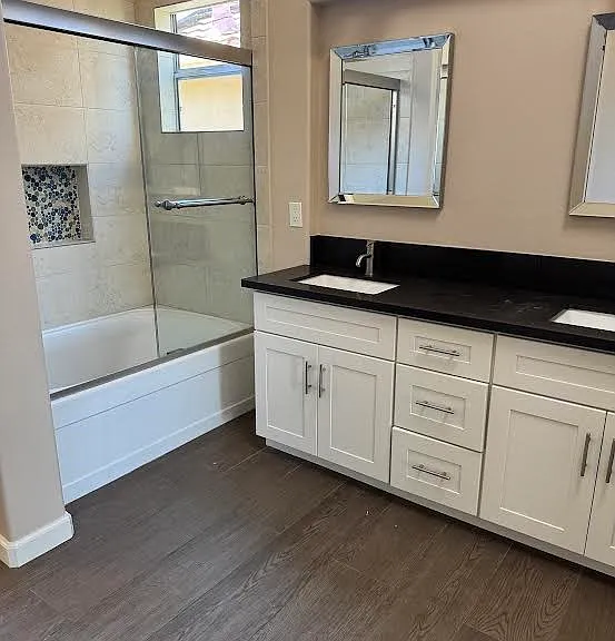 2731 Alister Ave — Photo 6