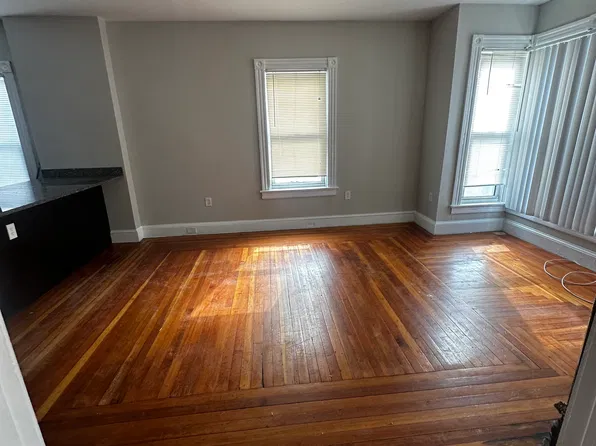 269 Ohio Ave, Providence, RI 02905
