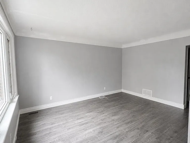 53 Shadyside Ave #MAIN 2ND — Photo 4