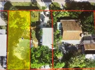 1231 Rosemary Ln, Naples, FL 34103