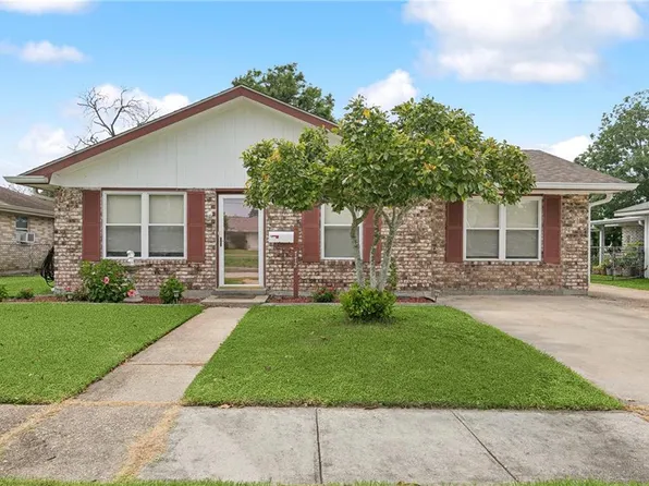 772 Oakwood Dr, Terrytown, LA 70056