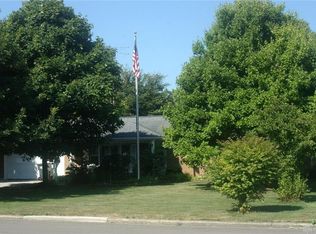 12 Maple Ln, Arcanum, OH 45304