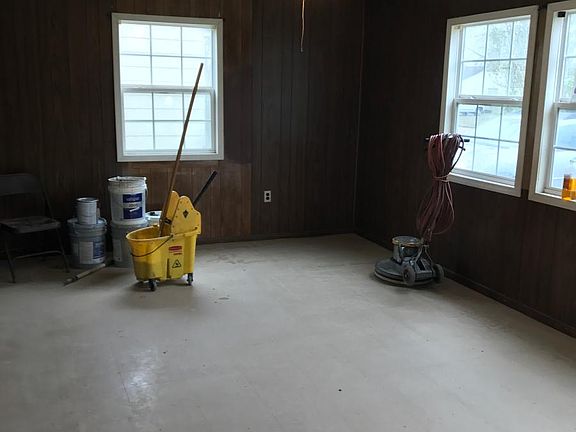 5th image of 4886 Saratoga Ave