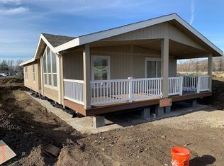 333 Mountain View Dr UNIT 77, Talent, OR 97540