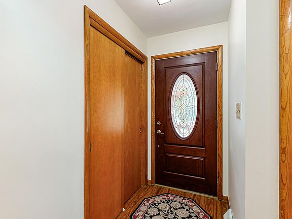 4th image of 566 Kenwell Dr