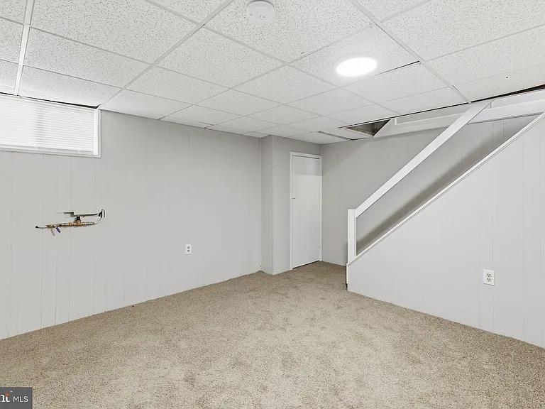 7124 Gough St — Photo 18