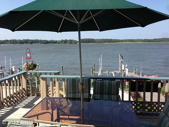 Wide open, unspoiled water views!