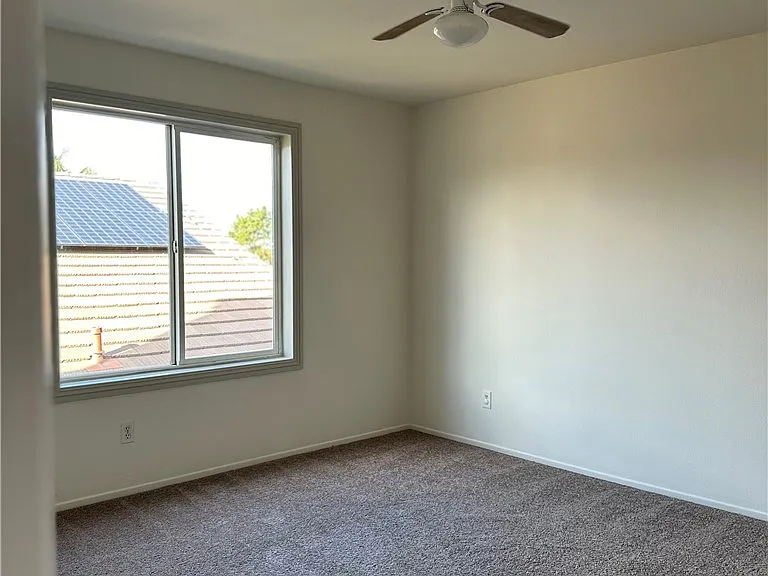 7297 Cobble Creek Dr — Photo 38